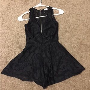 💕 Black Floral Romper 💕